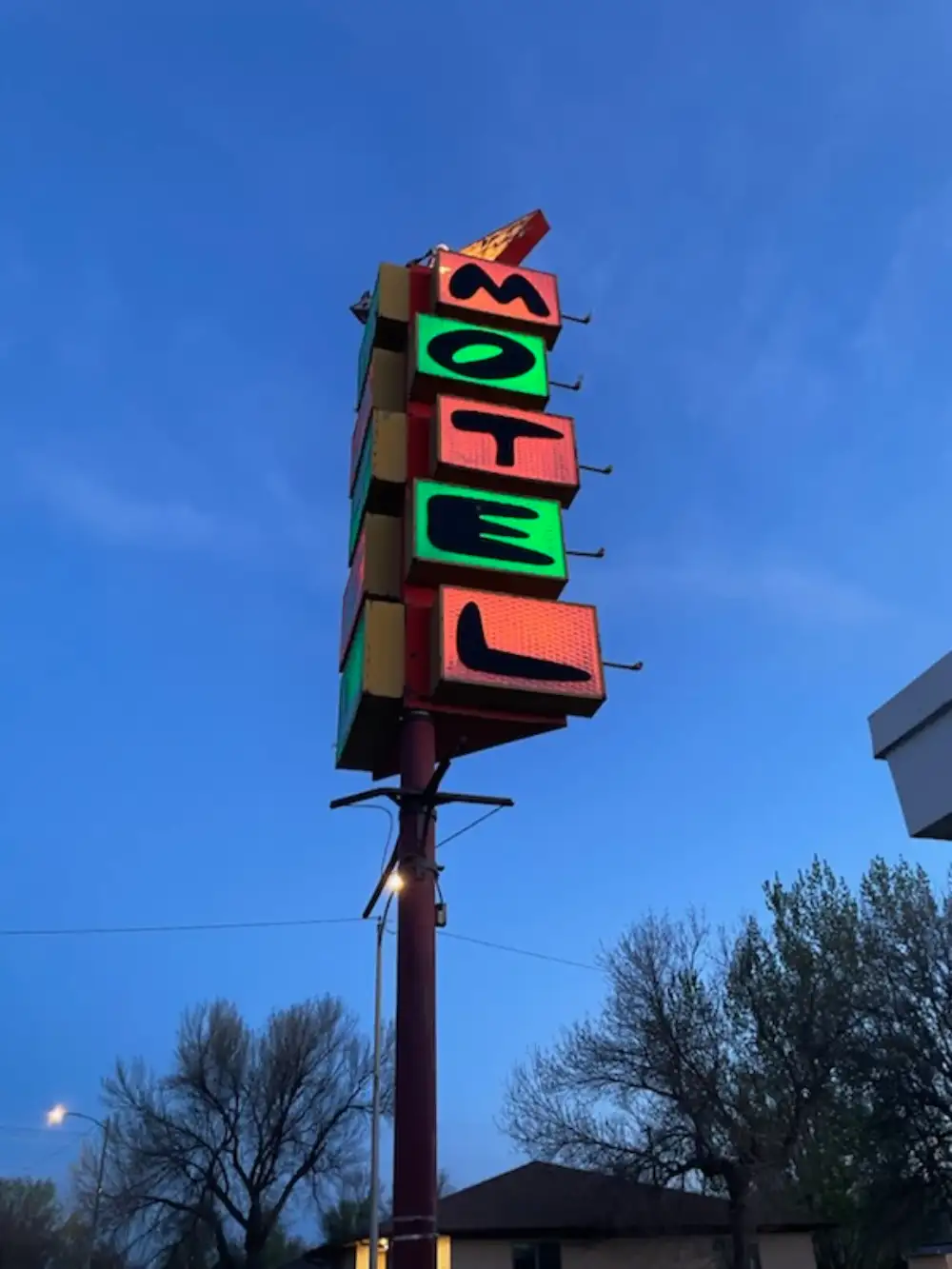 Fun Motel Sign
