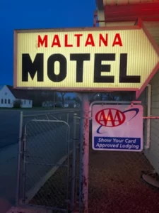 Maltana Motel Sign